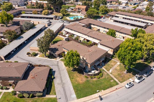 1536 Day Avenue F, San Mateo, CA 94403