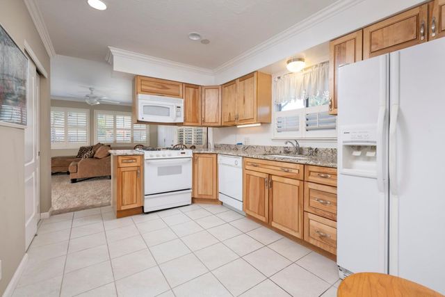 1536 Day Avenue F, San Mateo, CA 94403