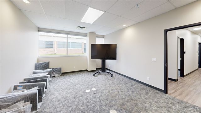 903 Beau Terre Drive 2, Bentonville, AR 72712