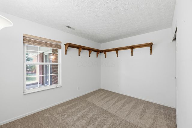 6155 Glenvillage Drive, Dublin, OH 43016