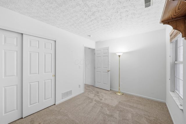 6155 Glenvillage Drive, Dublin, OH 43016
