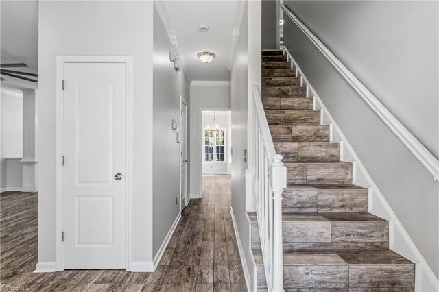 5663 Fairway Forest Drive, Winston-salem, NC 27105