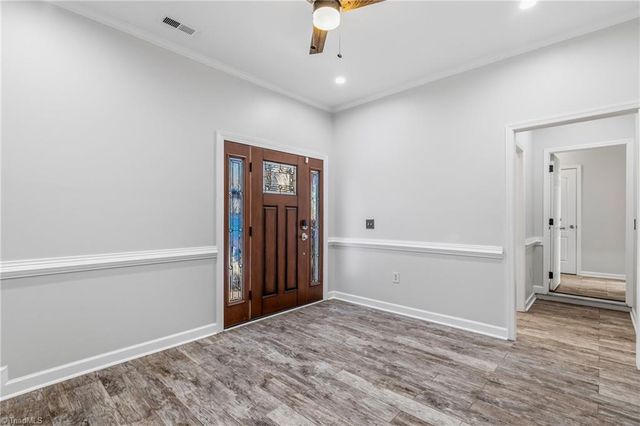 5663 Fairway Forest Drive, Winston-salem, NC 27105