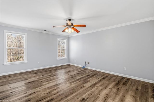 5663 Fairway Forest Drive, Winston-salem, NC 27105