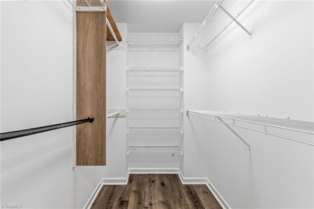 5663 Fairway Forest Drive, Winston-salem, NC 27105