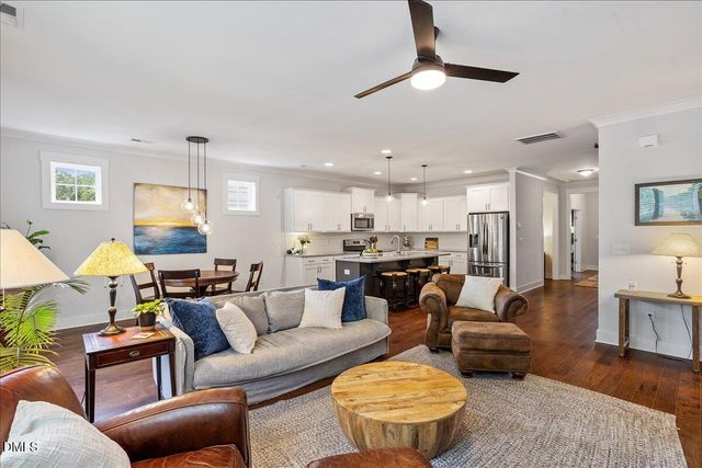 345 Chauncey Circle, Chapel Hill, NC 27516