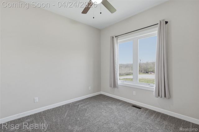 4399 E Bristol Road, Burton, MI 48519
