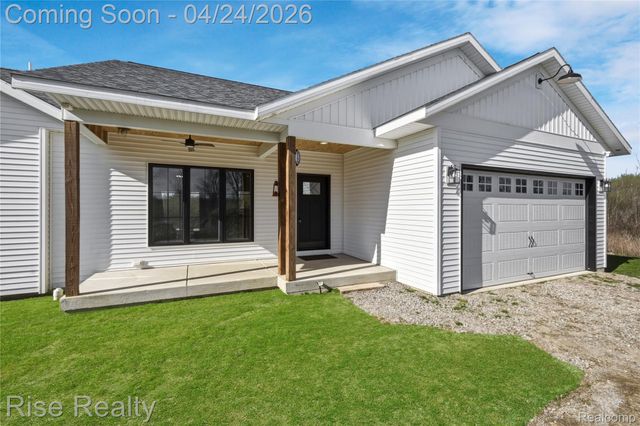 4399 E Bristol Road, Burton, MI 48519