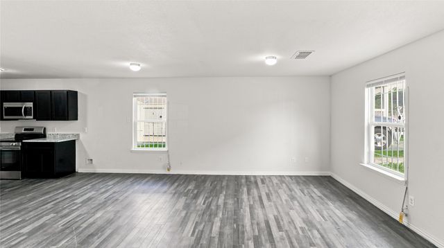 3204 Avenue L, Fort Worth, TX 76105