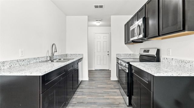 3204 Avenue L, Fort Worth, TX 76105