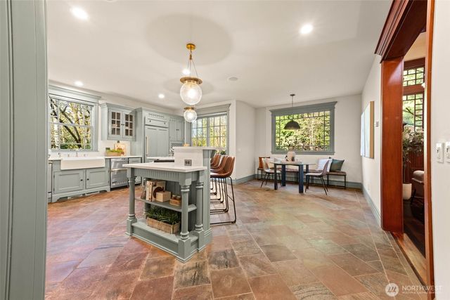 6424 286th Place NE, Carnation, WA 98014