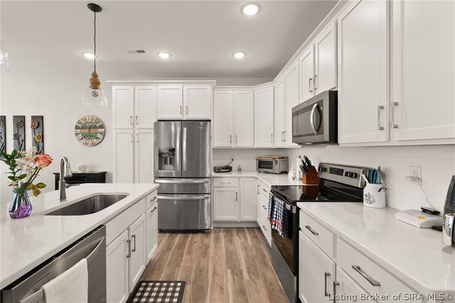 4114 Tudor Trail, New Albany, IN 47150