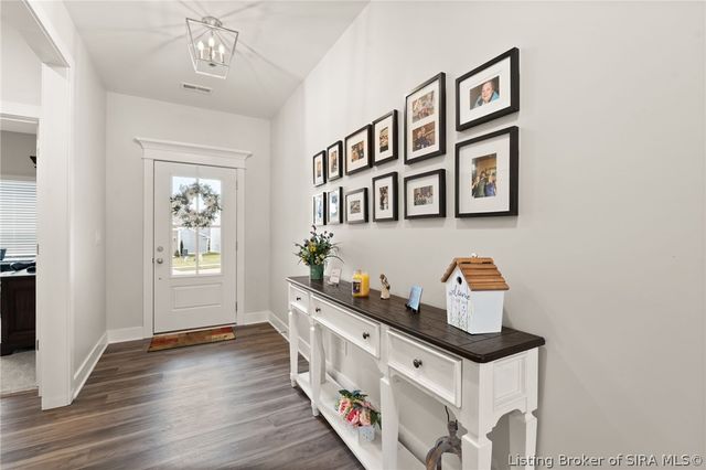 4114 Tudor Trail, New Albany, IN 47150