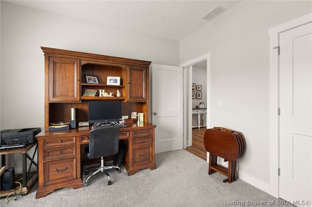 4114 Tudor Trail, New Albany, IN 47150