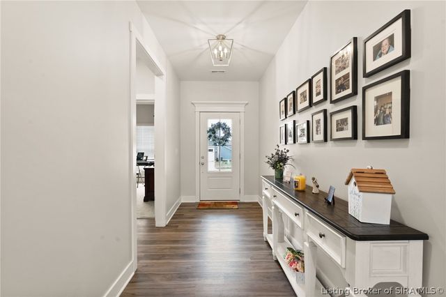 4114 Tudor Trail, New Albany, IN 47150