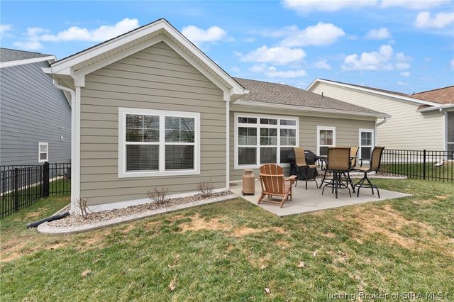 4114 Tudor Trail, New Albany, IN 47150