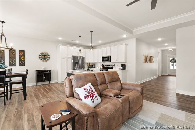 4114 Tudor Trail, New Albany, IN 47150