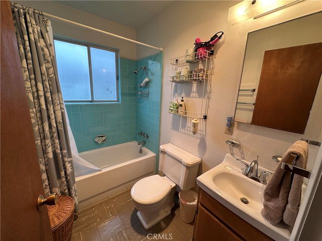 12724 Island, Clearlake Oaks, CA 95423