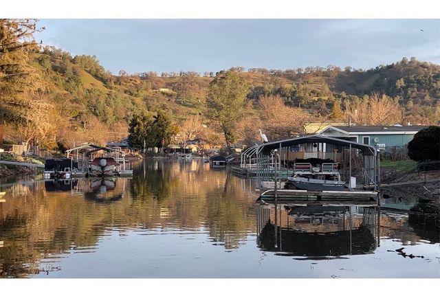 12724 Island, Clearlake Oaks, CA 95423