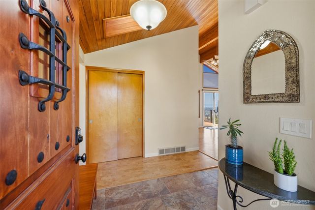 465 Quails Roost Road, Sequim, WA 98382