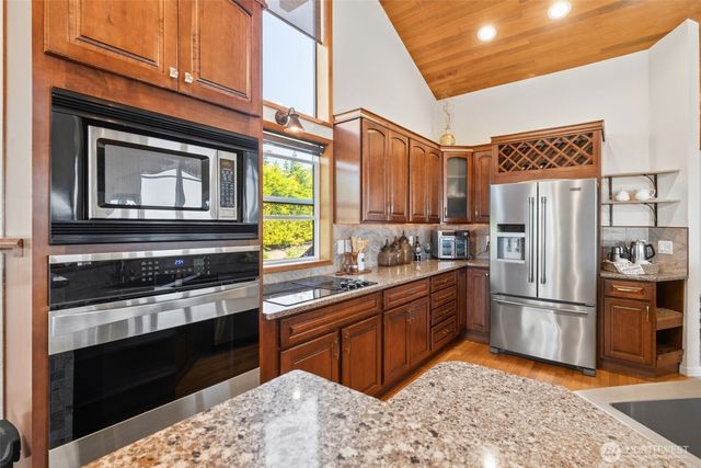 465 Quails Roost Road, Sequim, WA 98382