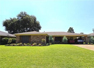 2135 MEMORIAL Drive, Alexandria, LA 71301