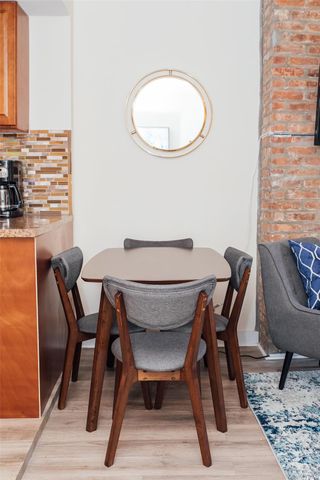 27 Vanderbilt Avenue 3rd Fl, Brooklyn, NY 11205