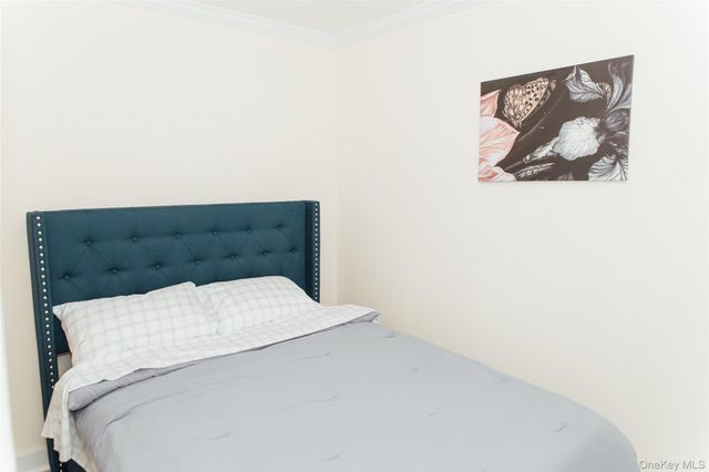 27 Vanderbilt Avenue 3rd Fl, Brooklyn, NY 11205