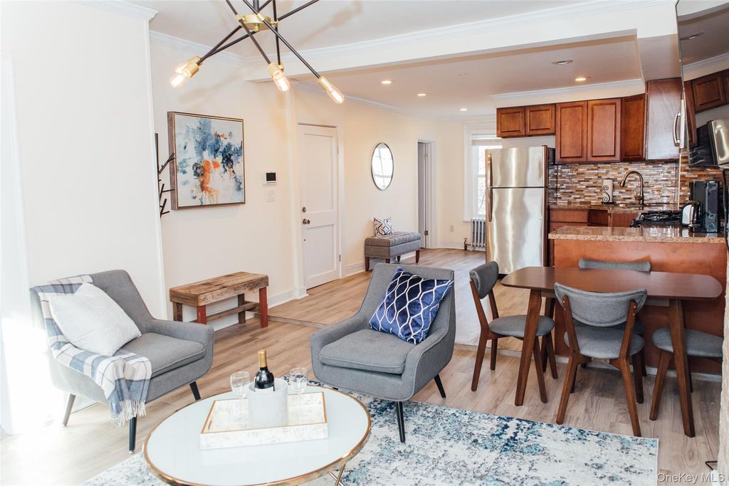 27 Vanderbilt Avenue 3rd Fl, Brooklyn, NY 11205