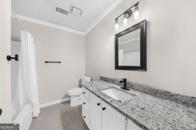 976 Walnut Drive, Lawrenceville, GA 30044