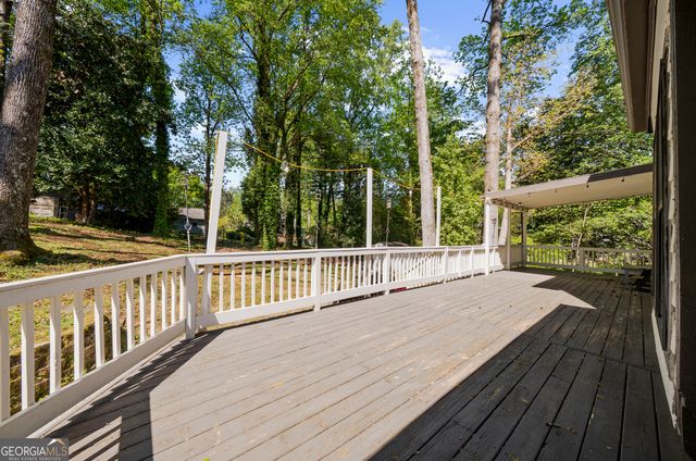 976 Walnut Drive, Lawrenceville, GA 30044