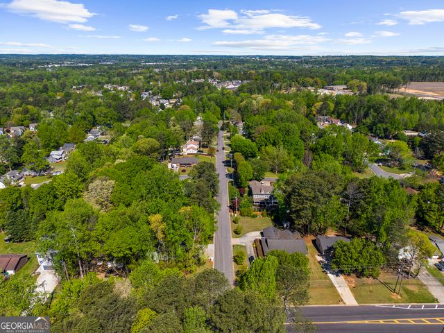 976 Walnut Drive, Lawrenceville, GA 30044