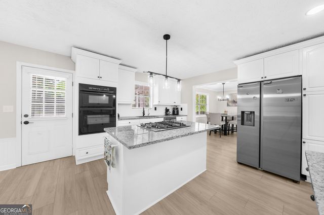 976 Walnut Drive, Lawrenceville, GA 30044