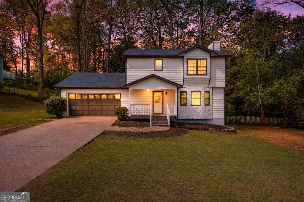 976 Walnut Drive, Lawrenceville, GA 30044