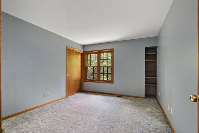 28821 Raab DRIVE, Waterford, WI 53185