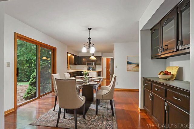28821 Raab DRIVE, Waterford, WI 53185