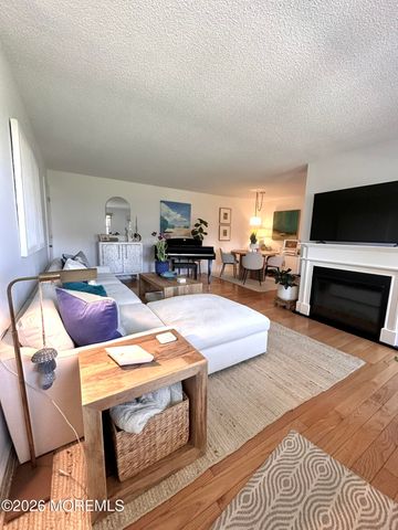 101 Wharfside Drive, Monmouth Beach, NJ 07750