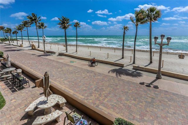 3300 N Surf Rd 17A, Hollywood, FL 33019
