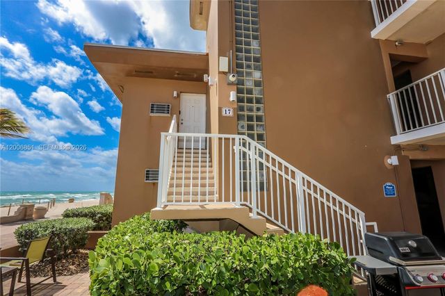 3300 N Surf Rd 17A, Hollywood, FL 33019