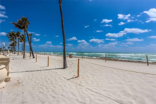 3300 N Surf Rd 17A, Hollywood, FL 33019