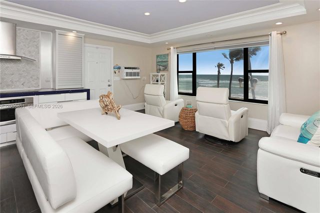 3300 N Surf Rd 17A, Hollywood, FL 33019