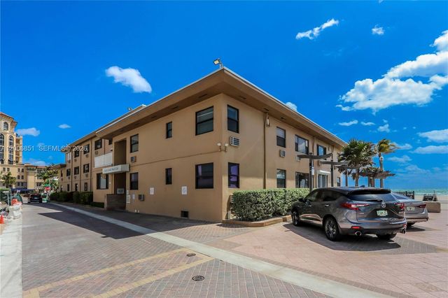 3300 N Surf Rd 17A, Hollywood, FL 33019