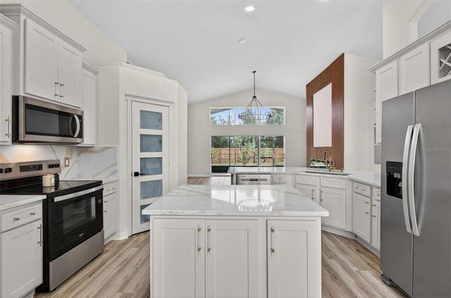 7705 NOTTINGHILL SKY DRIVE, Apollo Beach, FL 33572