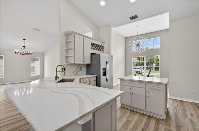 7705 NOTTINGHILL SKY DRIVE, Apollo Beach, FL 33572