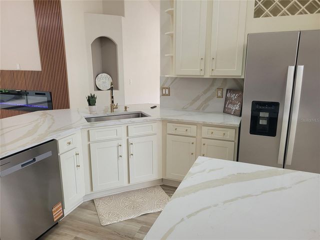 7705 NOTTINGHILL SKY DRIVE, Apollo Beach, FL 33572