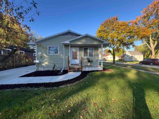707 Sophia Street, Bay City, MI 48706