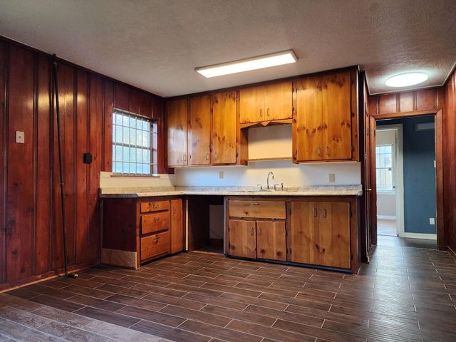 13001 Knollcrest Street, Houston, TX 77015