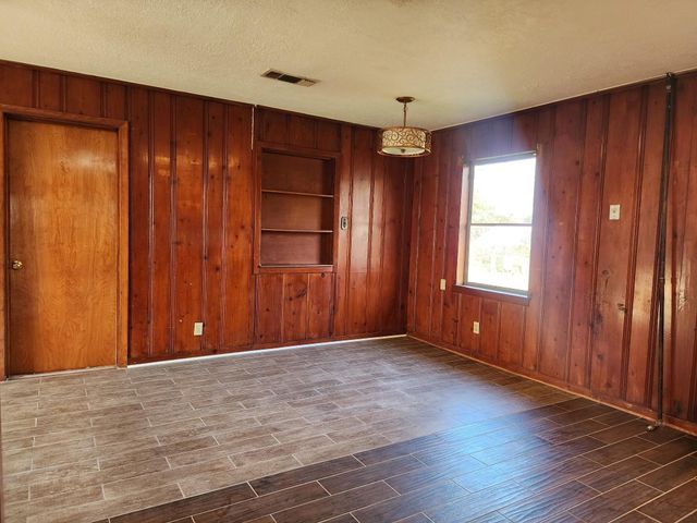 13001 Knollcrest Street, Houston, TX 77015