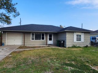 13001 Knollcrest Street, Houston, TX 77015