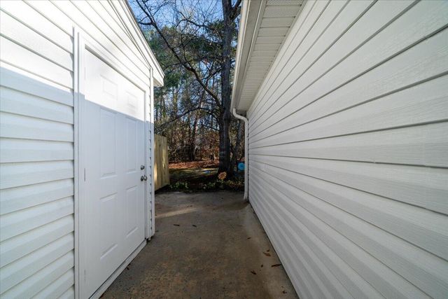 7882 Montview Road, North Charleston, SC 29418